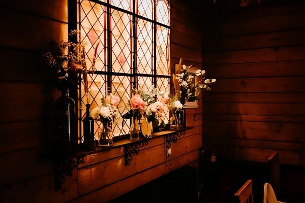 Kirchenfenster im Weinhof Voosen Mönchengladbach